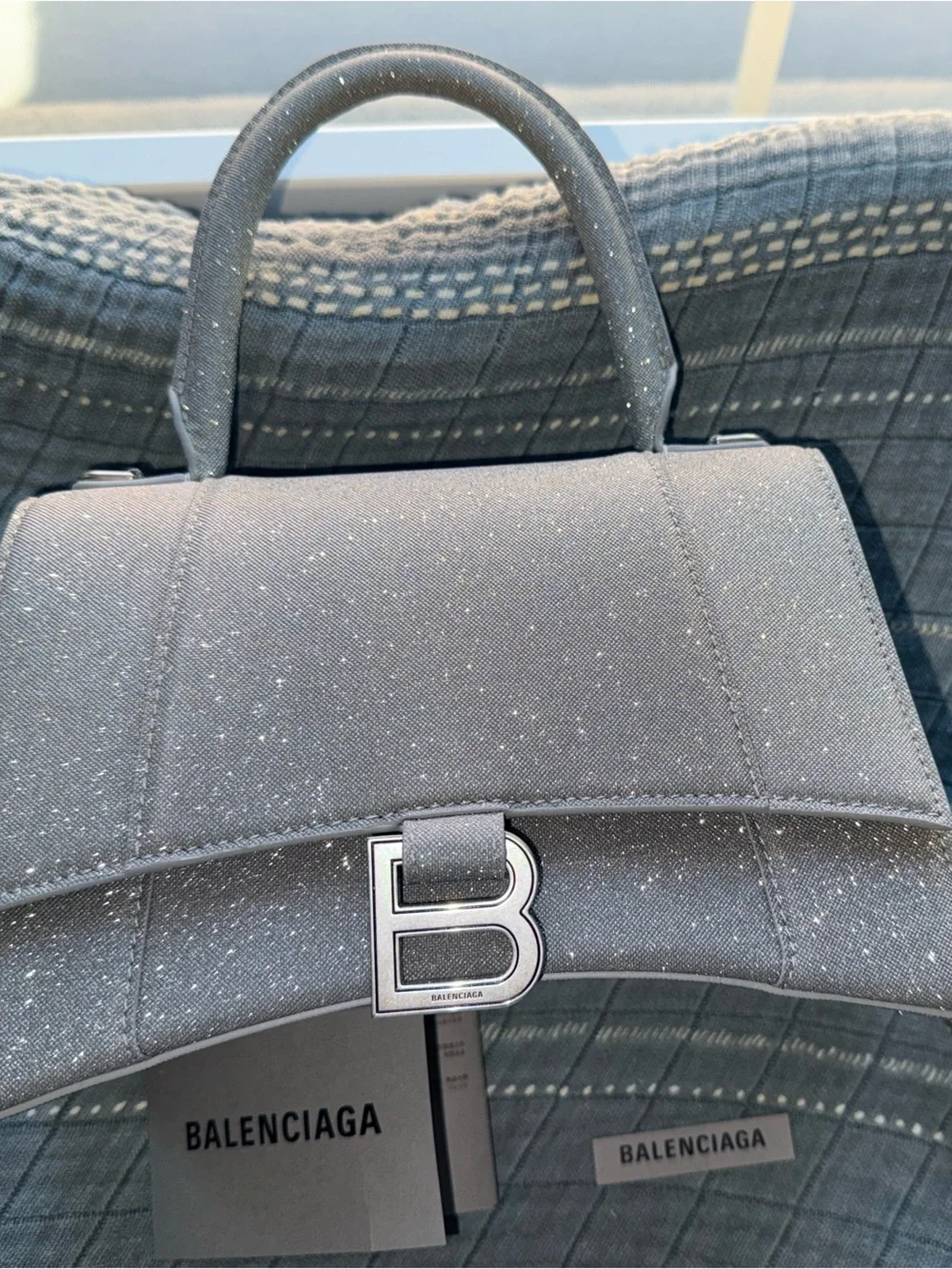 BALENCIAGA
Silver Glitter Fabric Hourglass Small Top Handle Bag - Picture 7 of 9